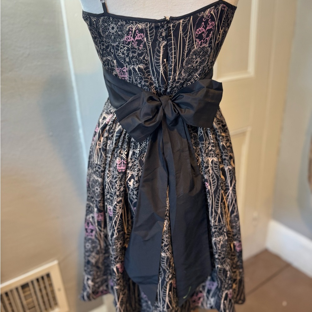 Thomas Wylde rare dress! NWOT - excellent condition! Size 6 - Picture 5 of 8